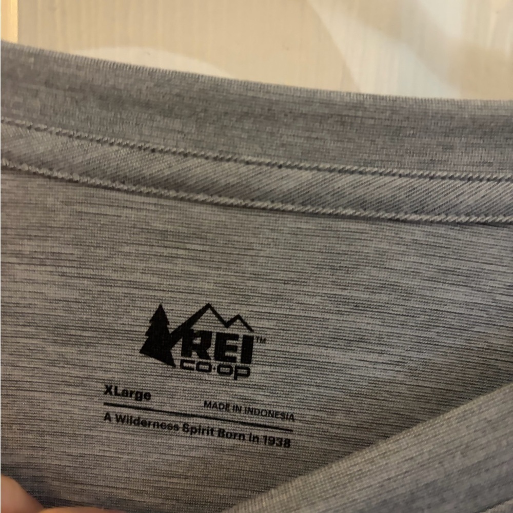 REI Slate Gray Men's Short Sleeve Tee - Picture 5 of 7